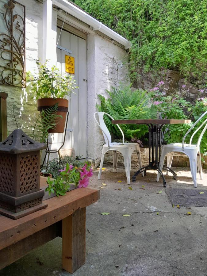 The Artist'S Retreat Apartment Calstock Exterior photo