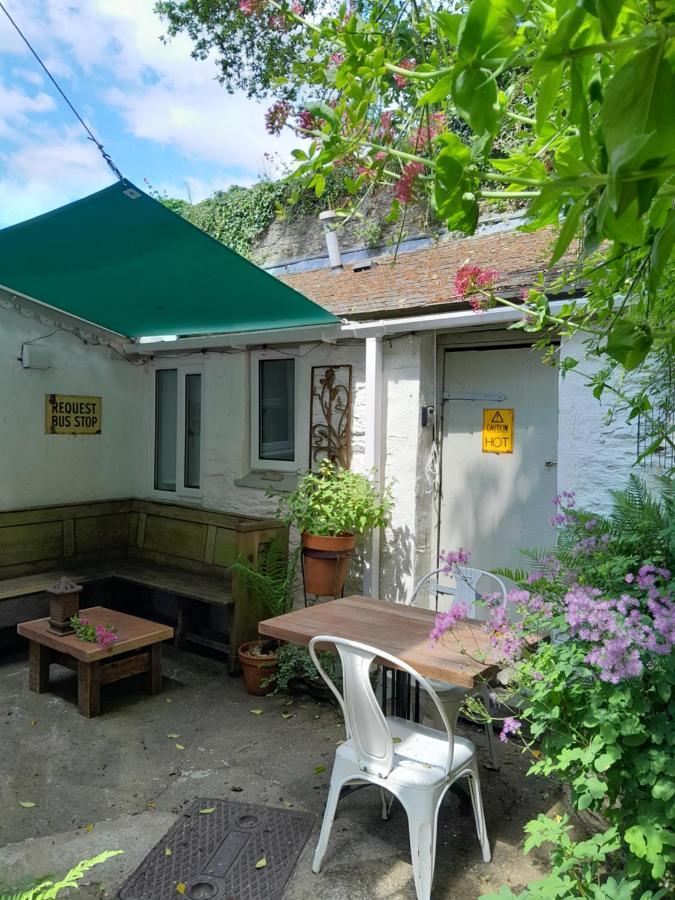 The Artist'S Retreat Apartment Calstock Exterior photo