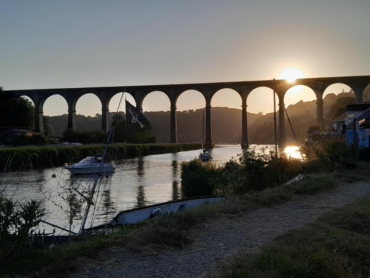 The Artist'S Retreat Apartment Calstock Exterior photo